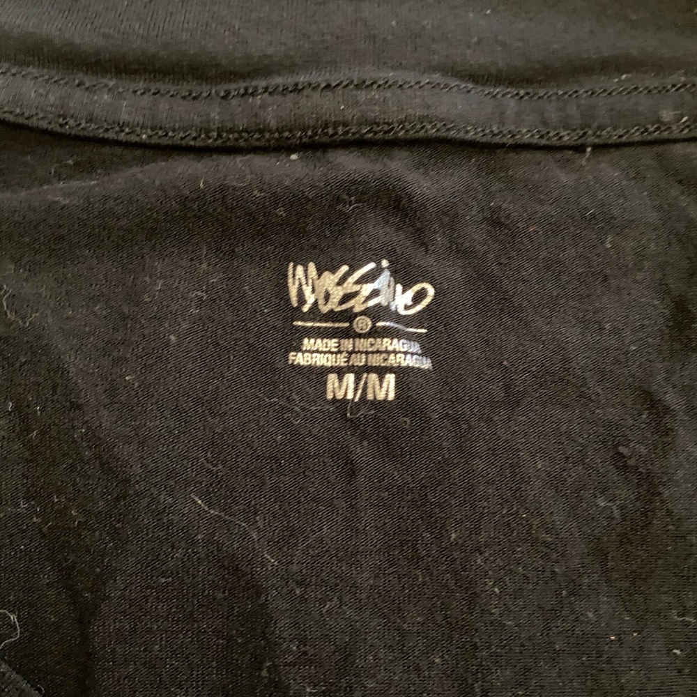 🔆mossimo plain tee - Picture 2 of 2